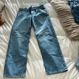 Low rise baggy jeans